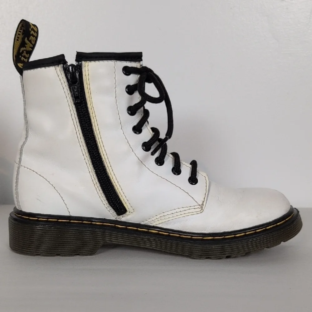 Dr. Martens AirWair Zavala Boots